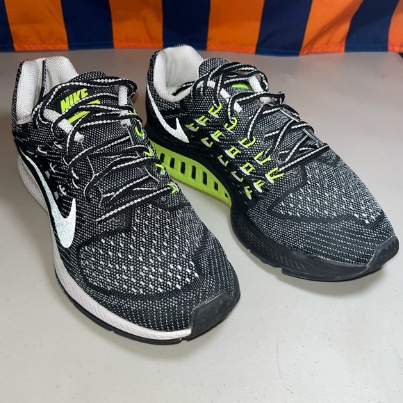 Nike Zoom Structure 18 Black Volt Running Shoes Women's 8 sneakers 683737-100 - Picture 1 of 8